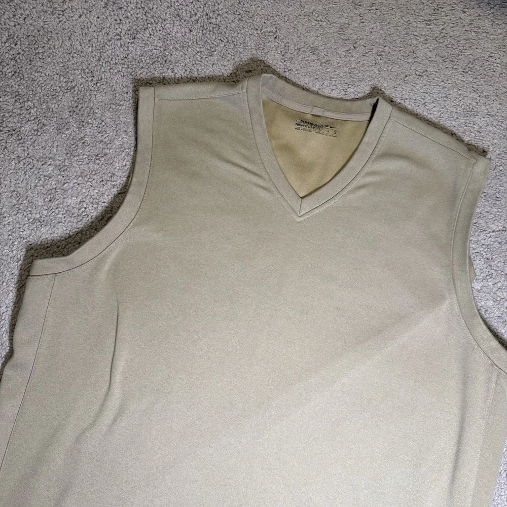 Nike Golf Vest Mens Large Beige Khaki Pullover V Neck Fit Dry Leisure Casual - Picture 3 of 12